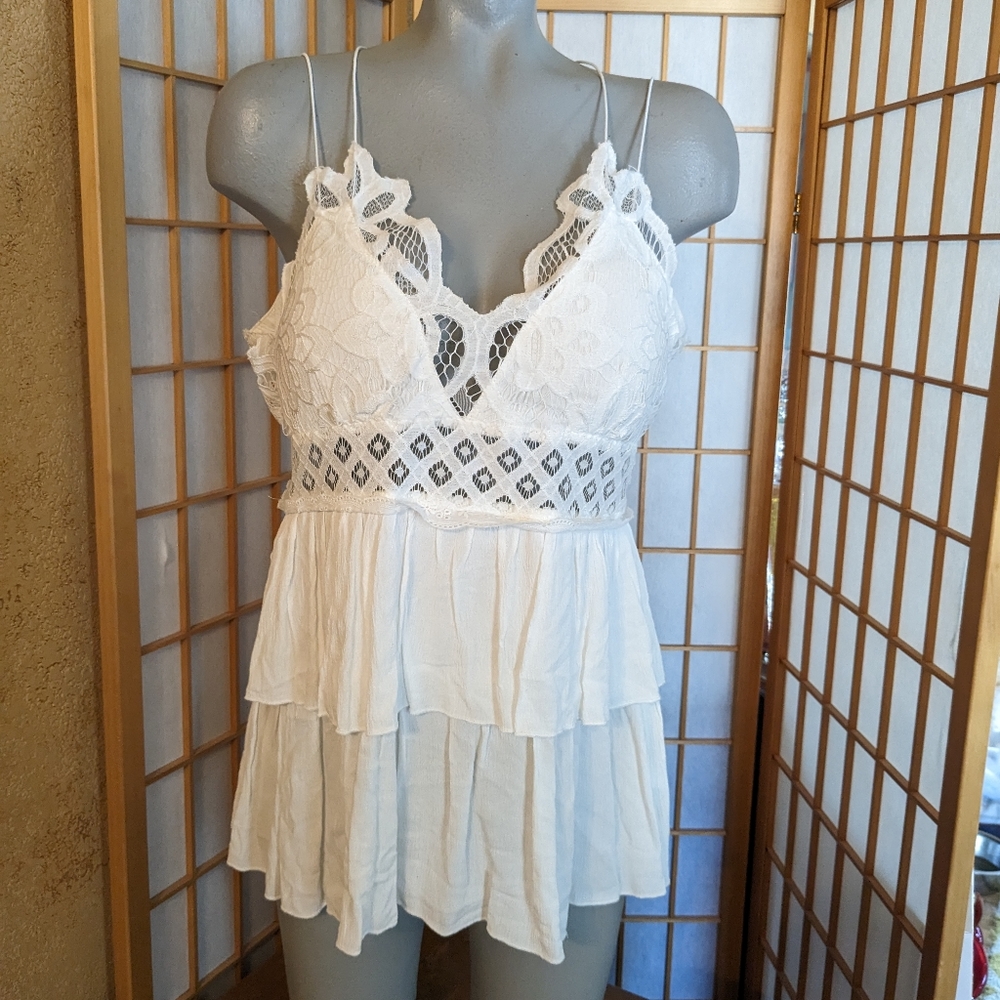 Mazik, cami top, lace and ruffles, sz large.